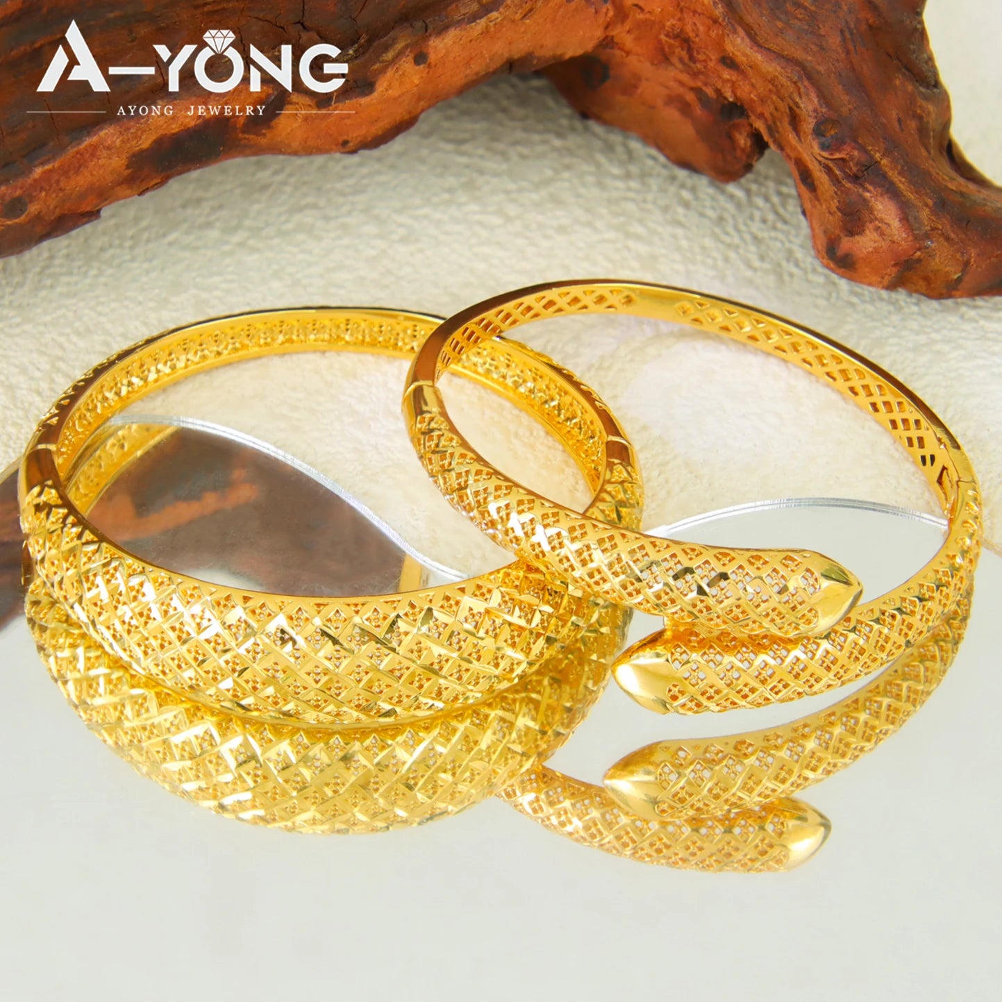 Bijoux de mariage nigérians Ensemble de bracelets et bagues Plaqué or 21 carats Bracelet et bagues turques classiques vintage Bijoux pour femmes à Dubaï pour tous les jours et les fêtes